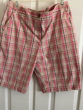 Izod Women's Golf Pink Plaid Cotton Shorts